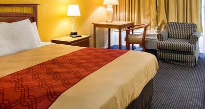 Econo Lodge Petersburg - Fort Lee