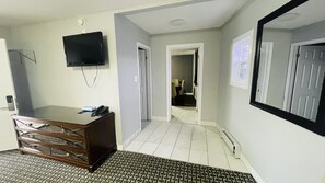 Family Suite | Living area | LCD TV