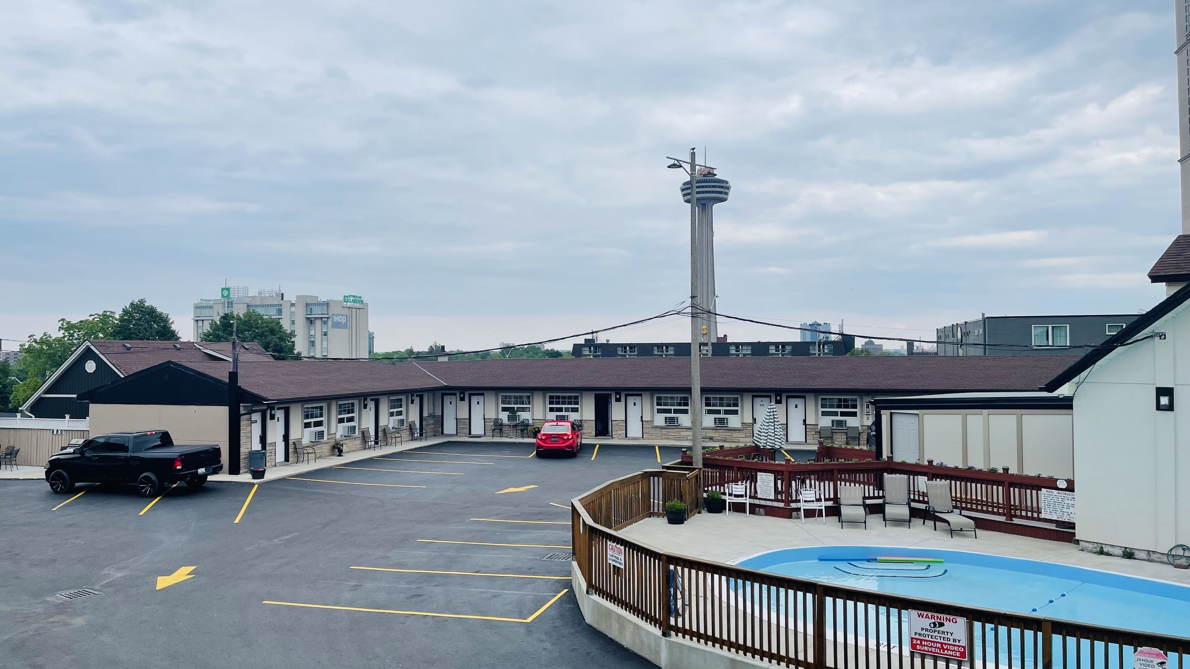 Photo - Falls Lodge by the Falls (Formerly Knights Inn)