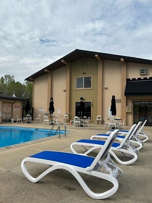 Seasonal outdoor pool