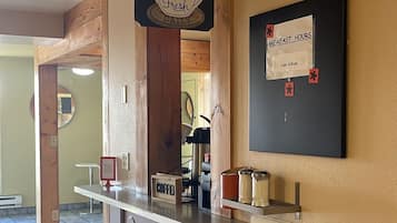 Esmorzar diari continental gratuït