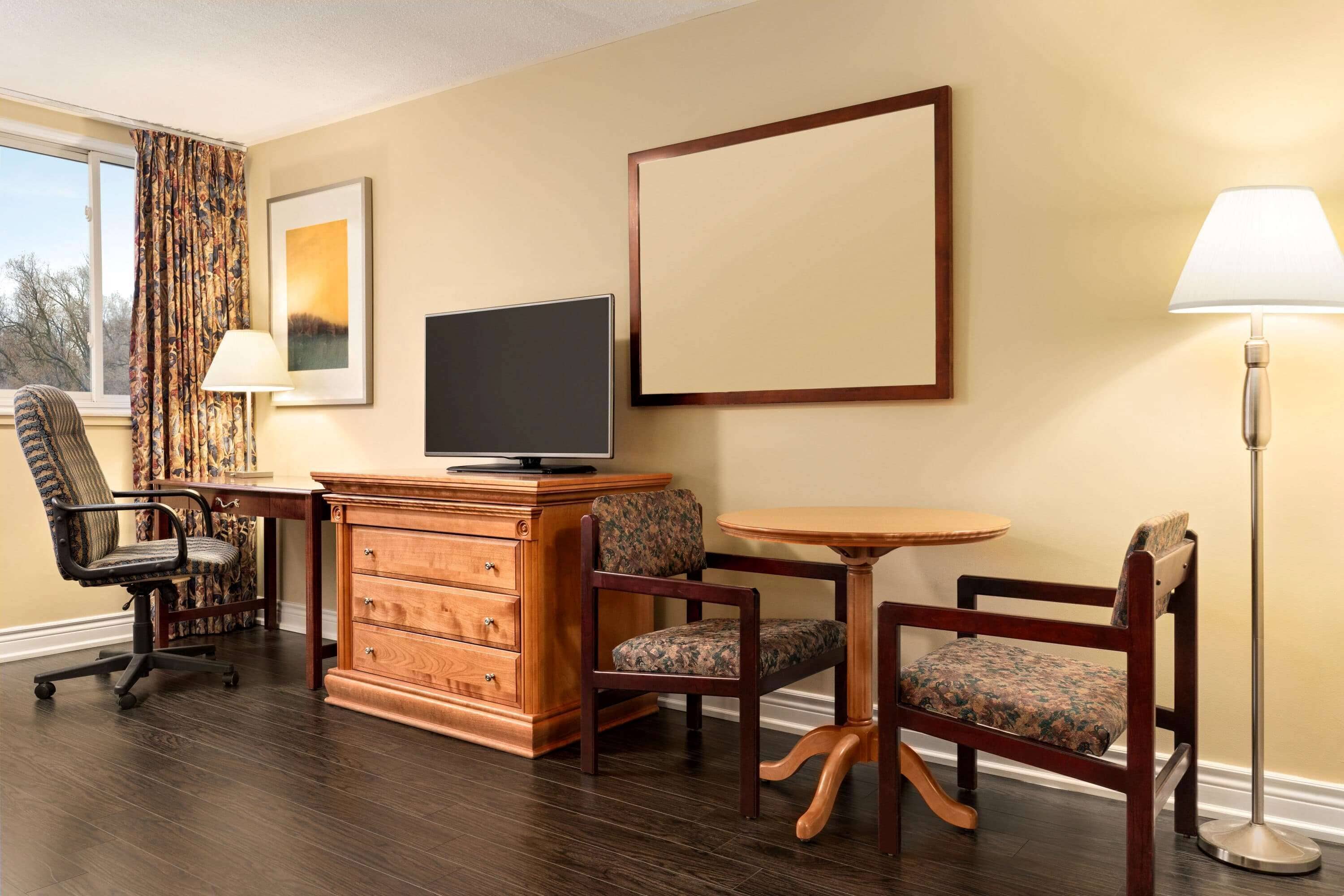 Room, 2 Queen Beds, Non Smoking