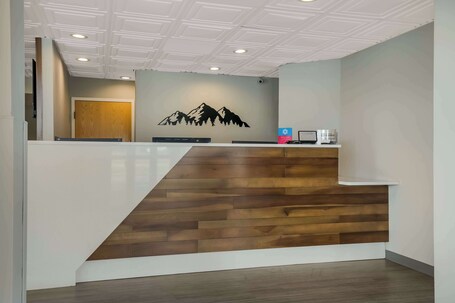 SureStay Plus Hotel by Best Western Sevierville - Image 32