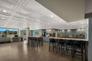 Restaurant - SureStay Plus Hotel by Best Western Sevierville (Sevierville)