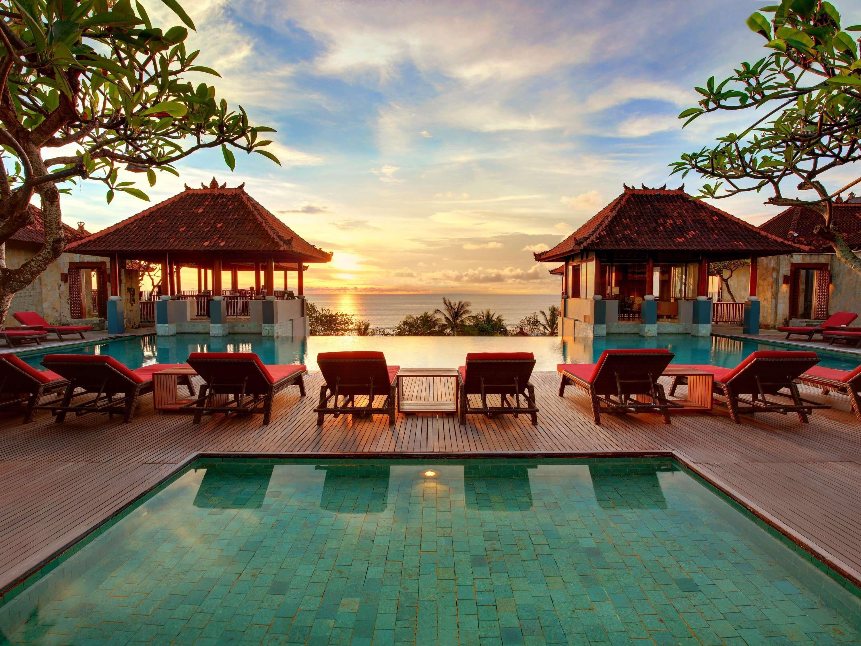 Outdoor pool, sun loungers