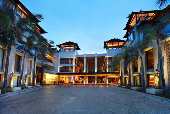 Front of property - evening/night