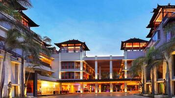 المنشأة من الخارج