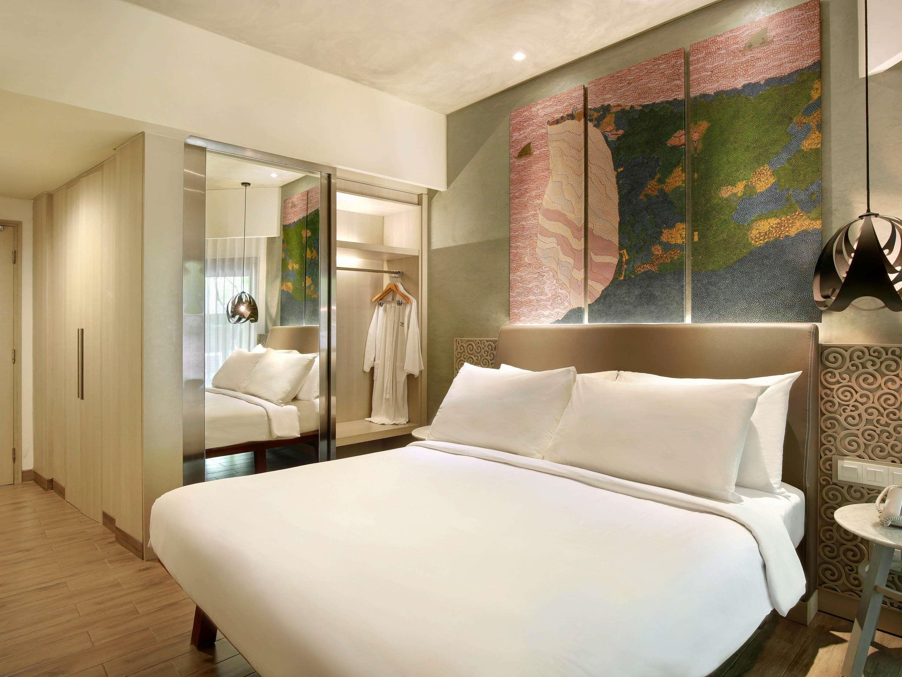 Superior Double Room, 1 Double Bed | In-room safe, blackout drapes, soundproofing, iron/ironing board