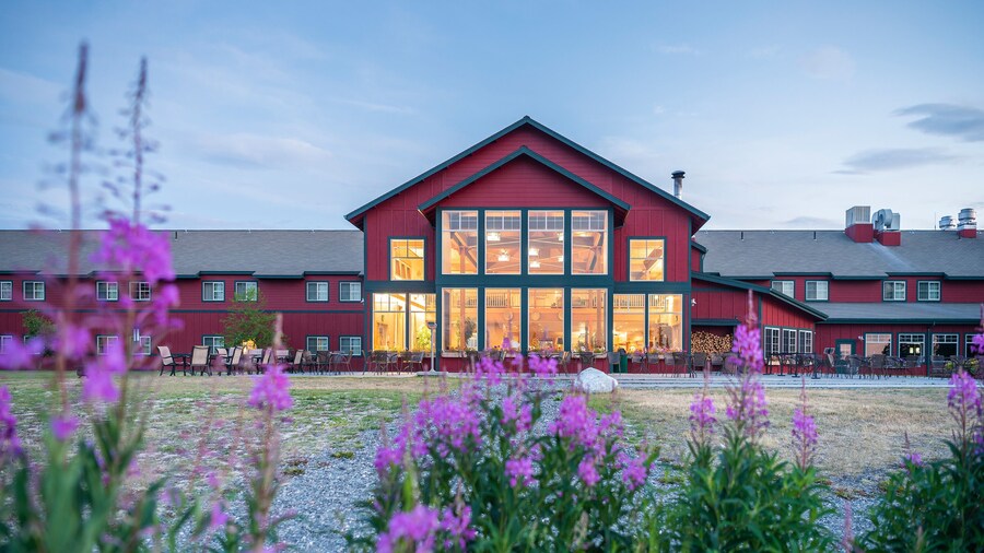 Copper River Princess Wilderness Lodge