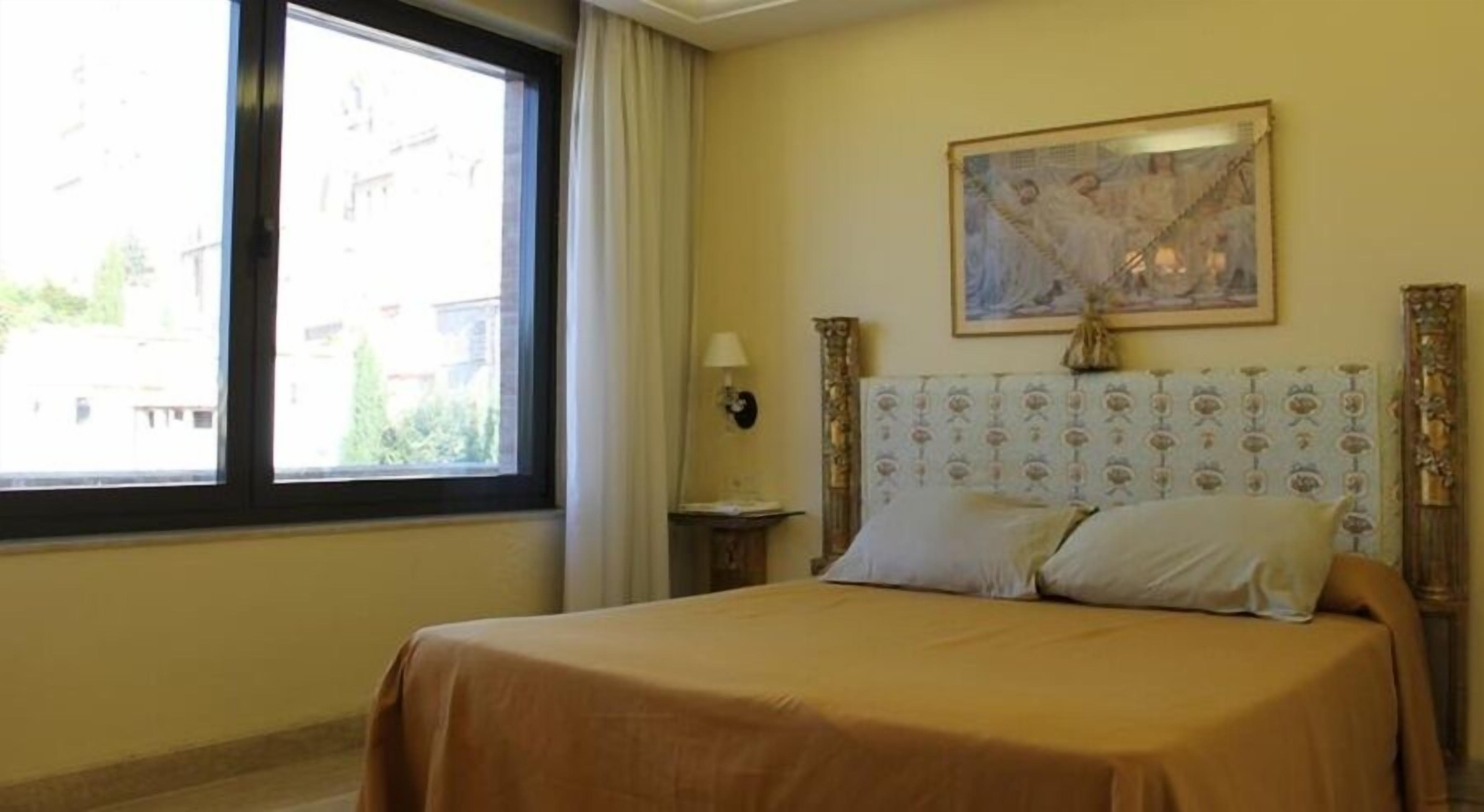 Minibar, in-room safe, desk, blackout curtains