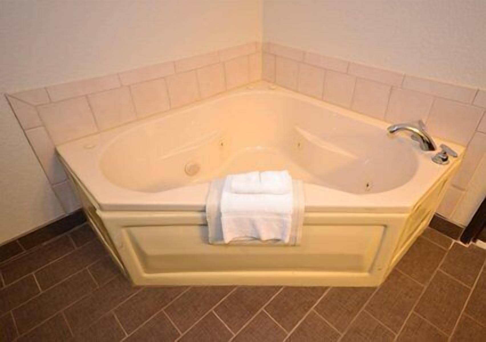 jetted bathtub