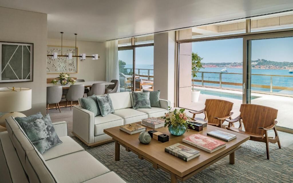 1 bedroom, premium bedding, minibar, in-room safe