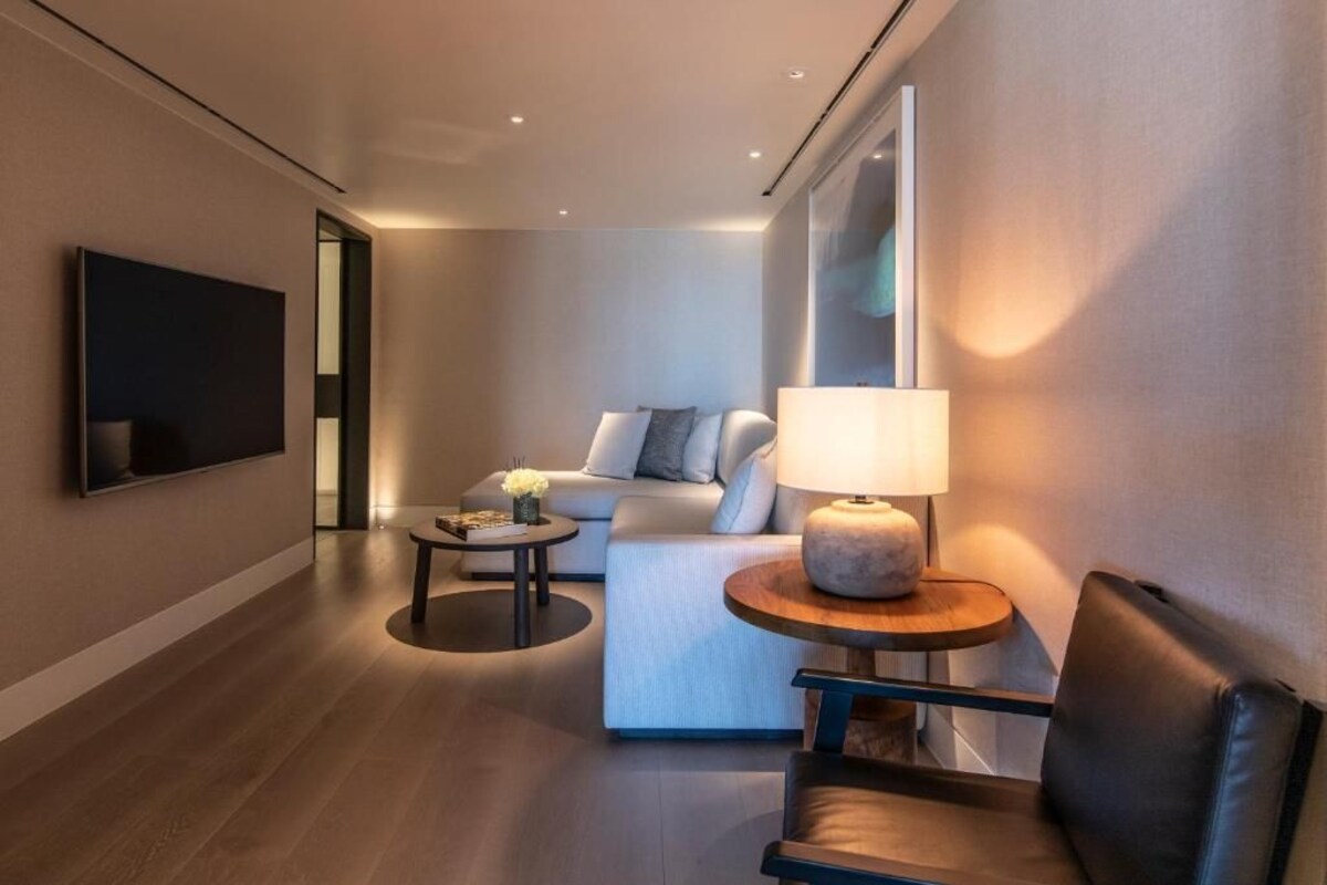 Living area | Plasma TV, pay movies