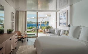 1 bedroom, premium bedding, minibar, in-room safe - Four Seasons Astir Palace Hotel Athens (Vari-Voula-Vouliagmeni)