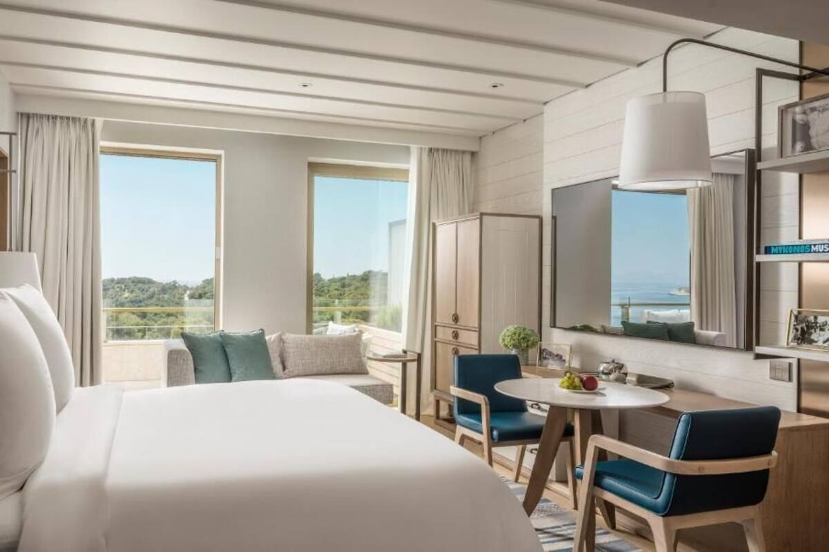 1 bedroom, premium bedding, minibar, in-room safe