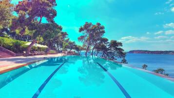 Indoor pool, 2 outdoor pools, sun loungers
