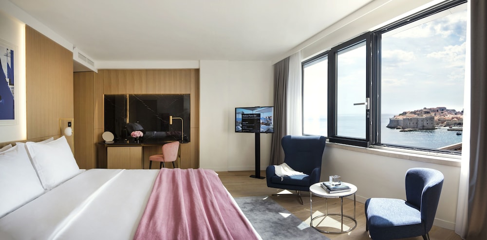 Hotel Excelsior by null