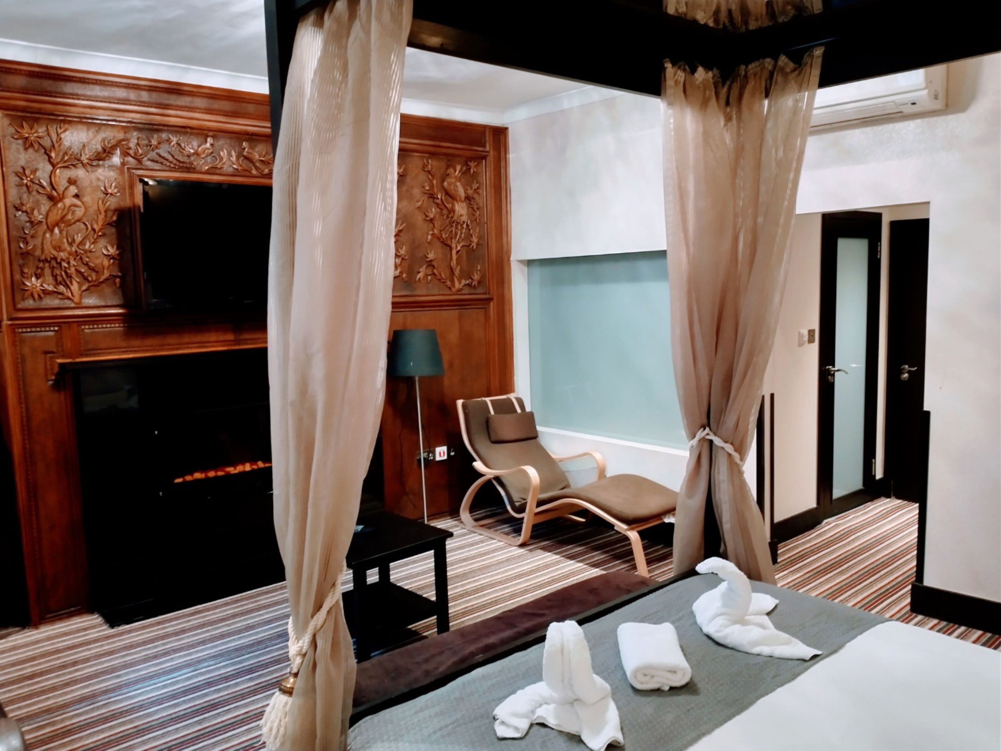 Suite | In-room safe, desk, iron/ironing board, free WiFi