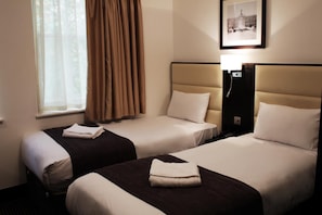 In-room safe, desk, iron/ironing board, free WiFi