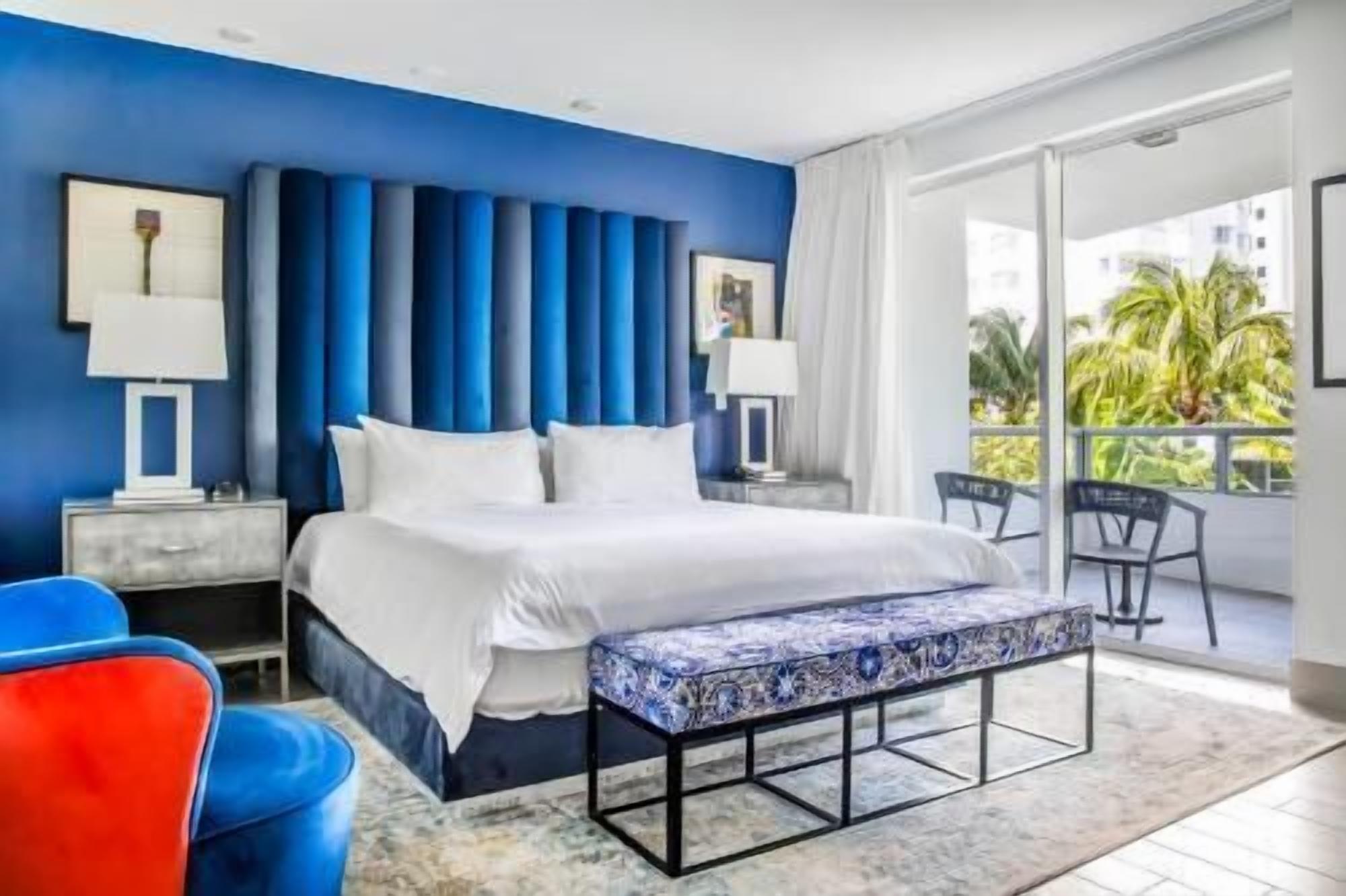 Premium bedding, in-room safe, individually decorated