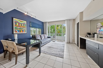 Suite, Garden View | Living area | Flat-screen TV at Sagamore Hotel South Beach - An All Suite Hotel
