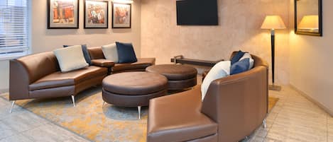 Área de estar no saguão