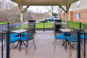 BBQ/picnic area