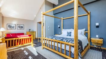 Suite, 1 King Bed (Brewster)