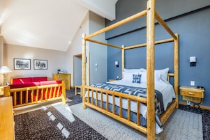 Suite, 1 cama de matrimonio grande (Brewster) | Ropa de cama de alta calidad, caja fuerte, cortinas opacas