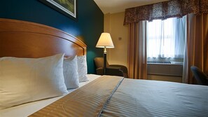 Tempur-Pedic beds, in-room safe, desk, blackout drapes