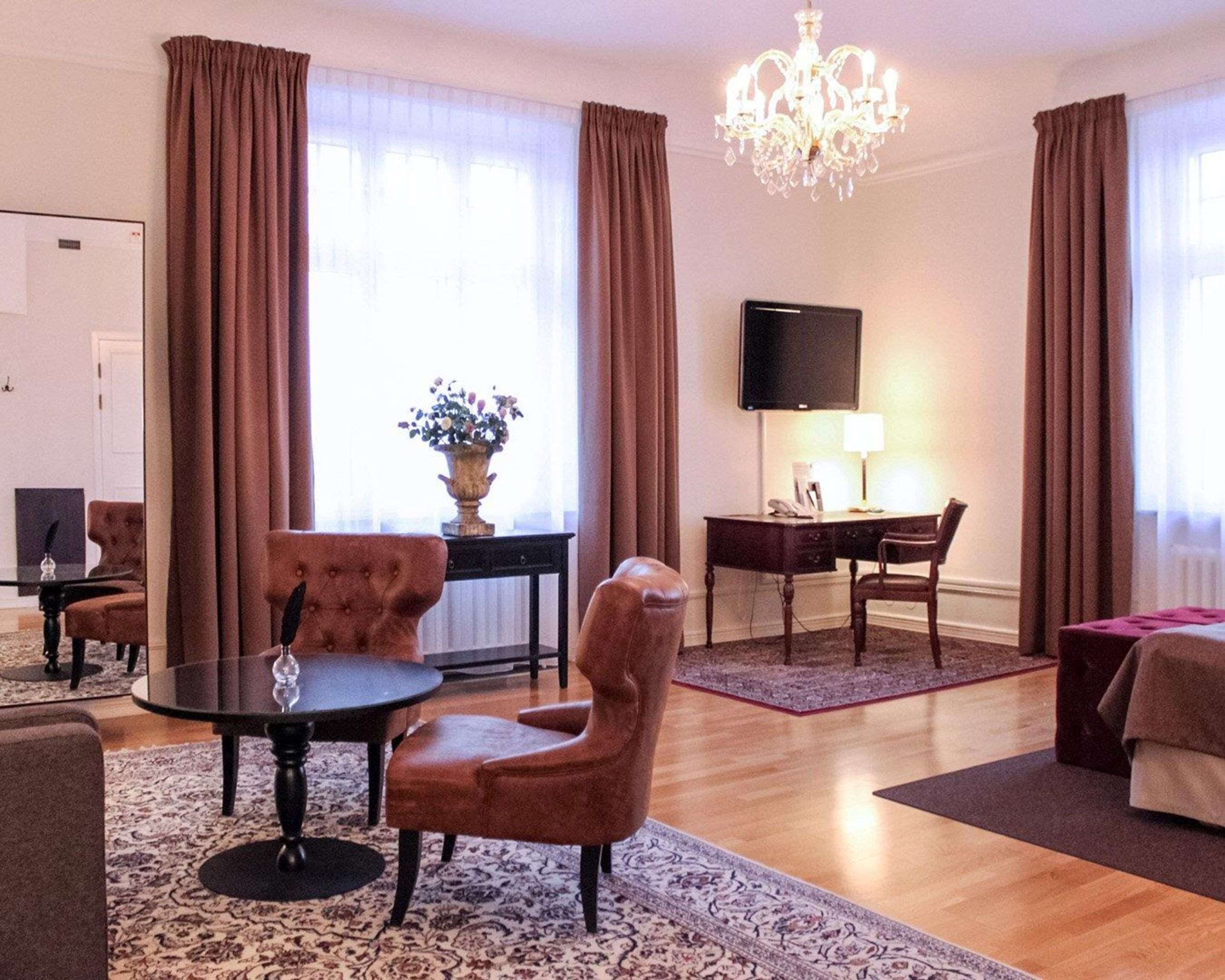 individually decorated, individually furnished, bed sheets