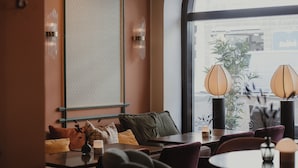 مطعم