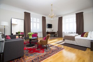 Junior-Suite, Nichtraucher | Individuell dekoriert, individuell eingerichtet, Bettwäsche