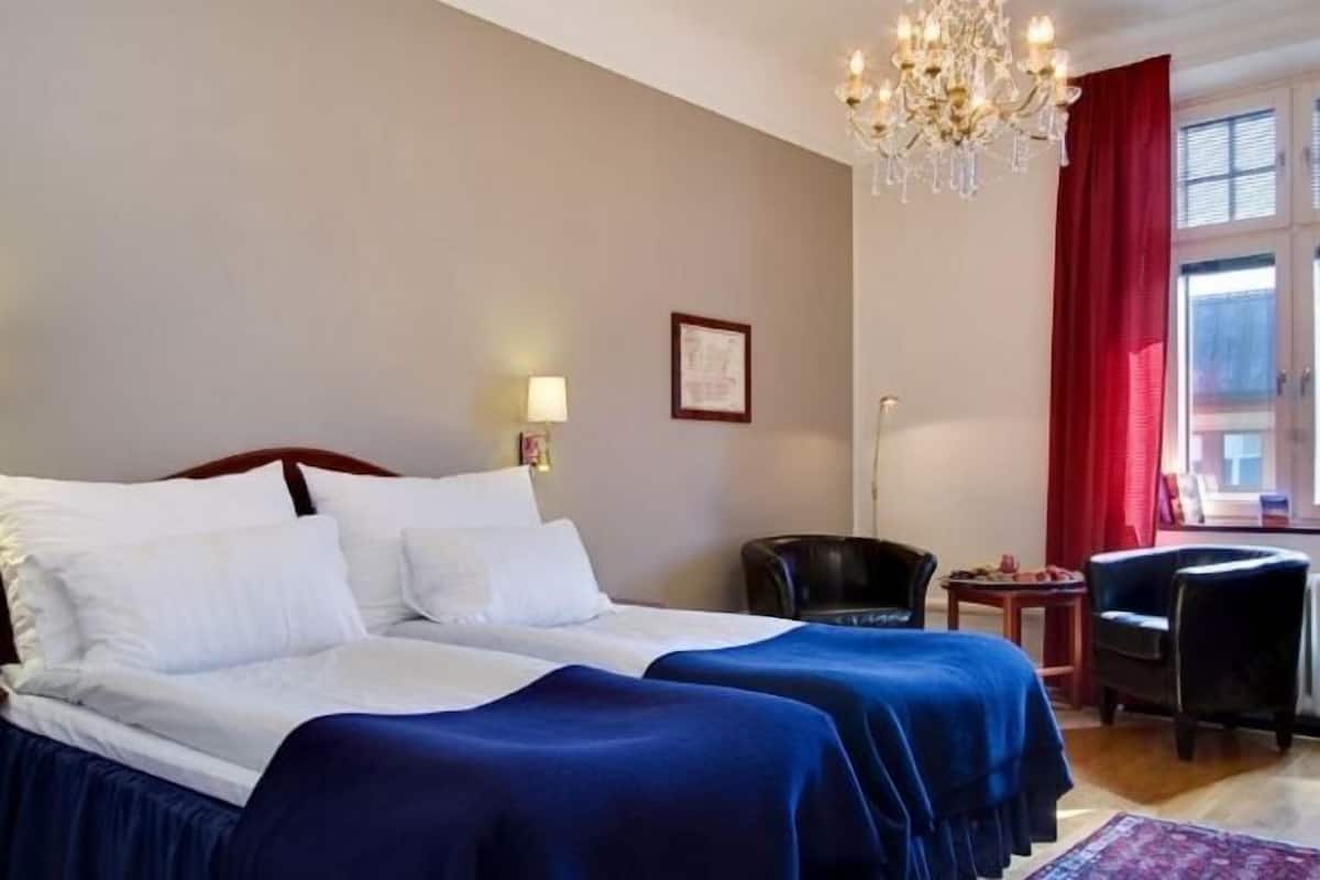 Con stile personalizzato, con arredamento individuale, lenzuola