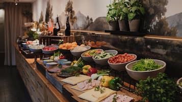 Free buffet breakfast