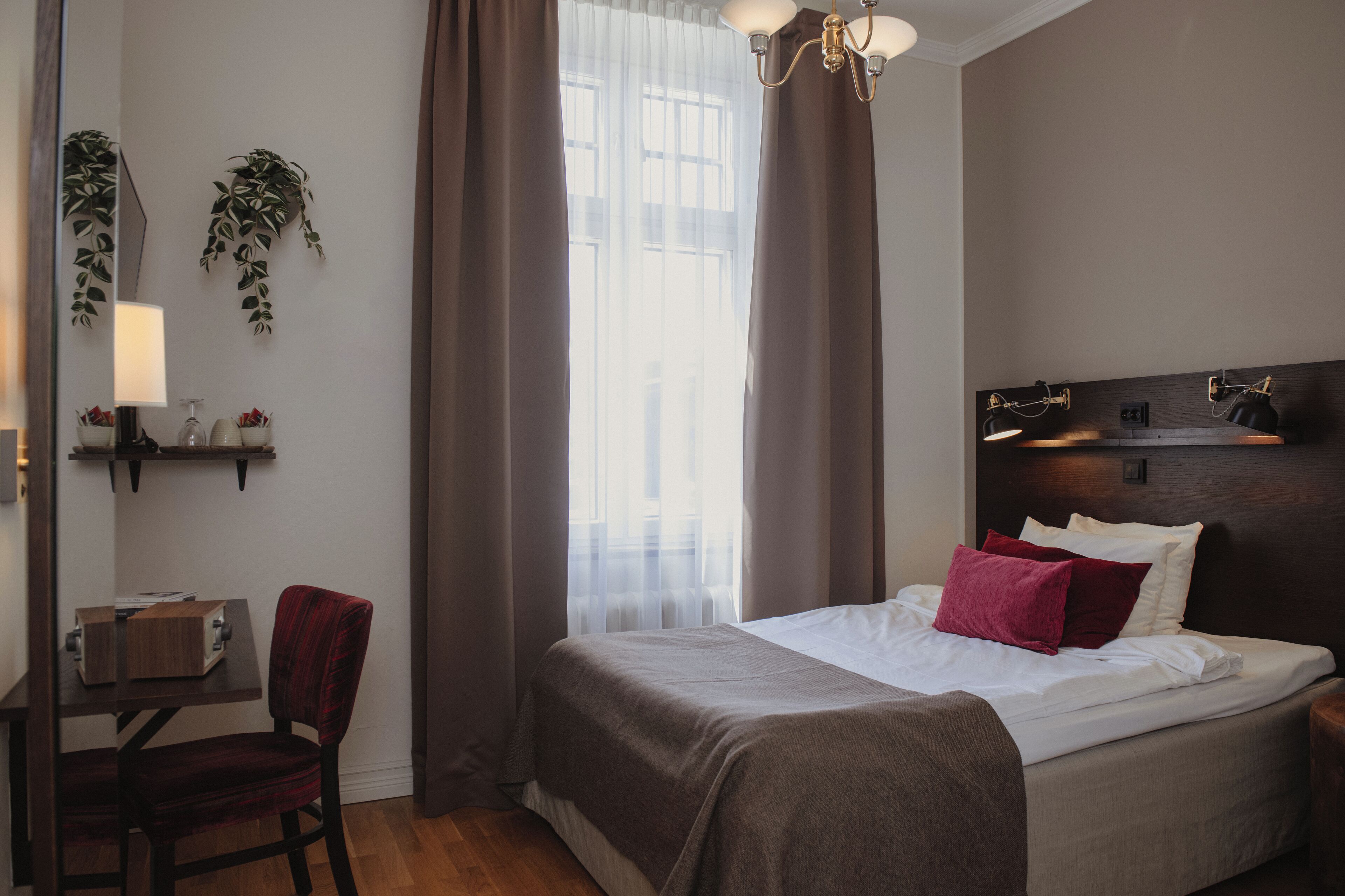 Single Room (Compact) | Individually decorated, individually furnished, bed sheets