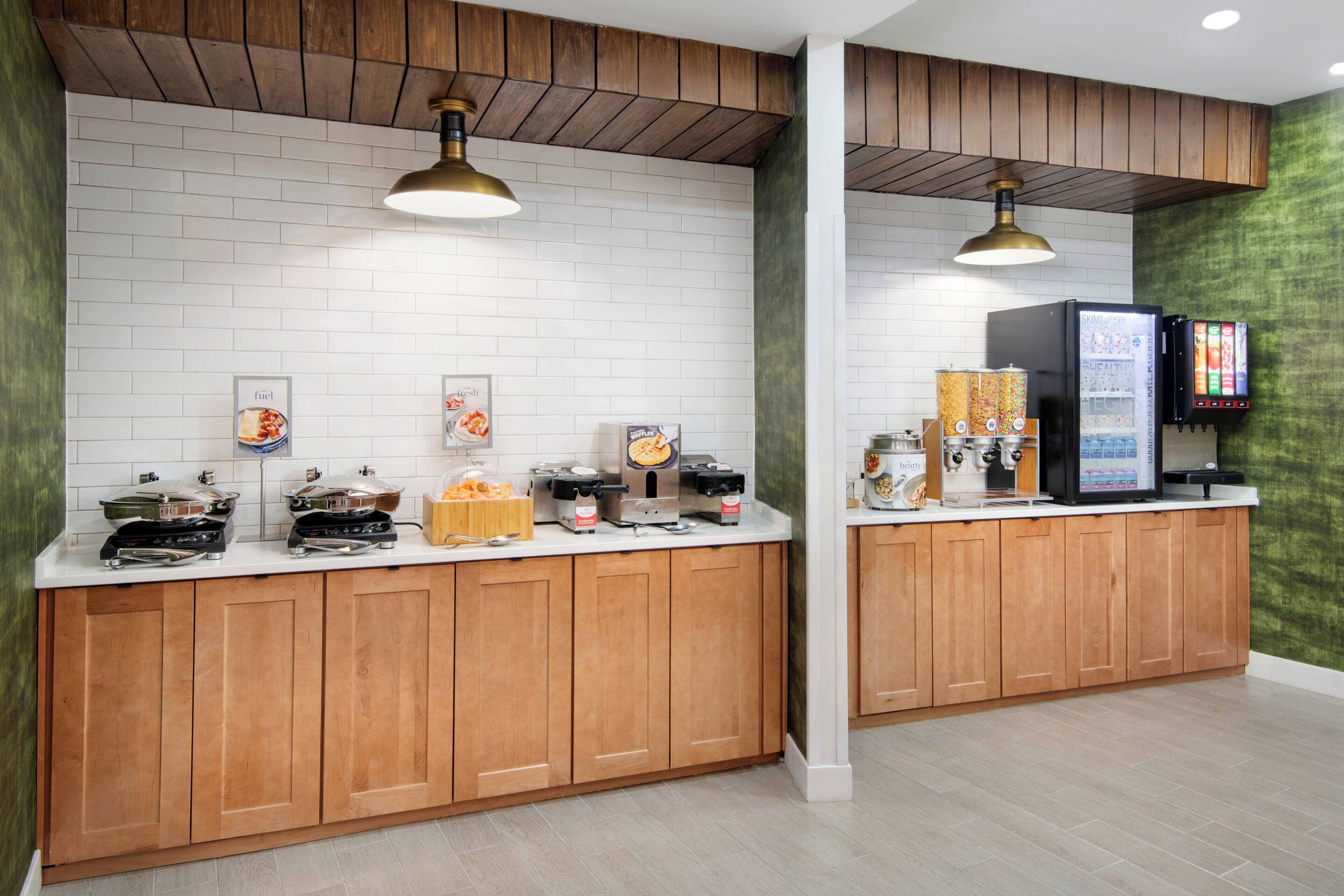 free daily continental breakfast