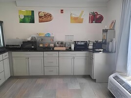 Desayuno (con cargo)
