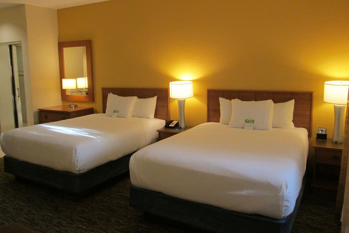 Ropa de cama de alta calidad y colchones con pillow-top