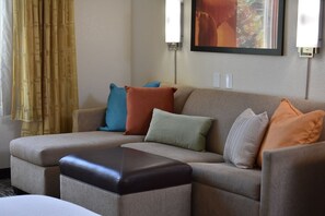 Una televisión, un reproductor de DVD