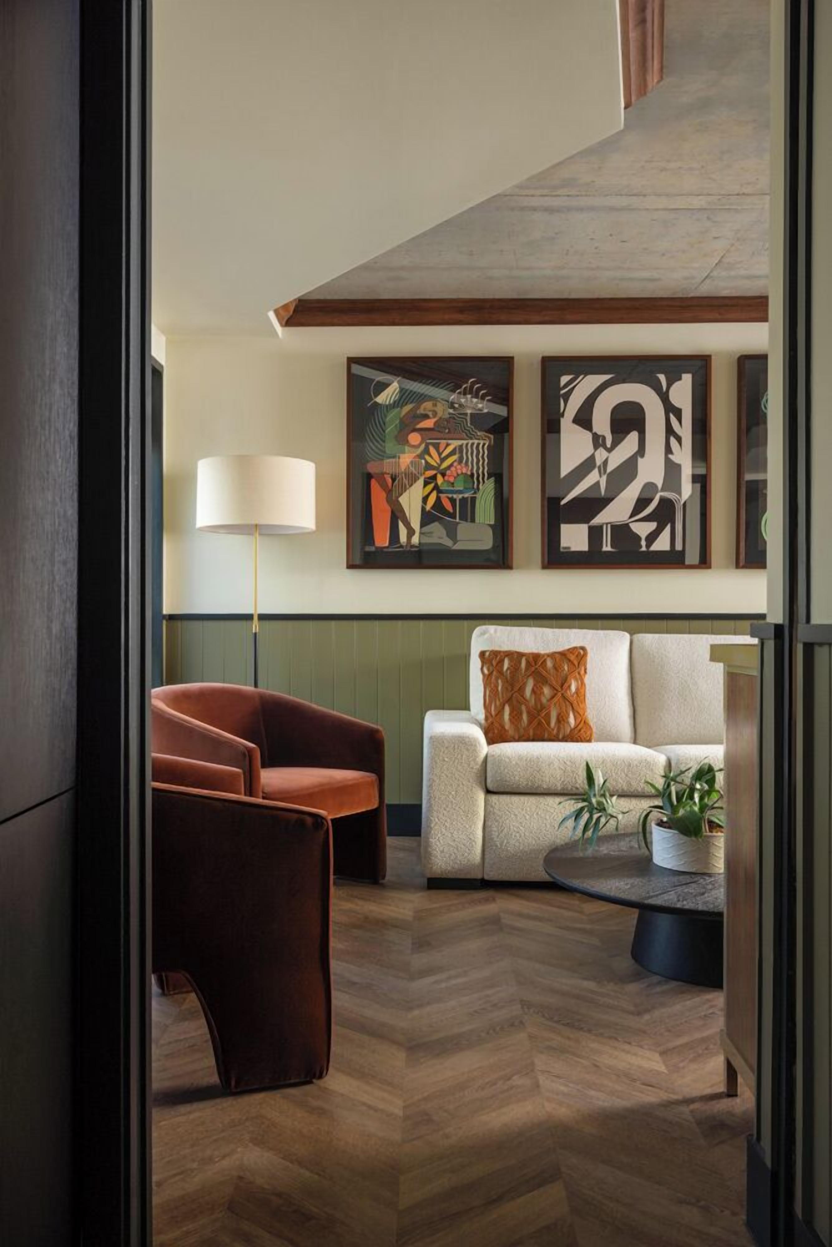 suite, 1 bedroom | frette italian sheets, premium bedding, pillow-top beds, in-room safe