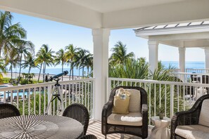 Apartamento, 2 habitaciones | Vistas al mar