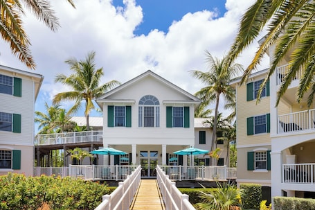 Property entrance. Hyatt Vacation Club at Windward Pointe, Key West