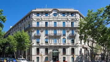 Fachada de la propiedad