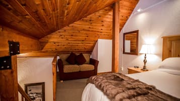 Deluxe Double Room Single Use, Refrigerator & Microwave | 1 bedroom, premium bedding, desk, iron/ironing board