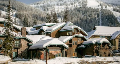 Kandahar Lodge at Whitefish Mountain Resort