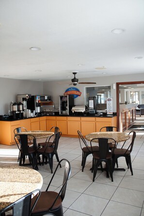 Free daily buffet breakfast  - Baymont by Wyndham Howell/Brighton (Howell)