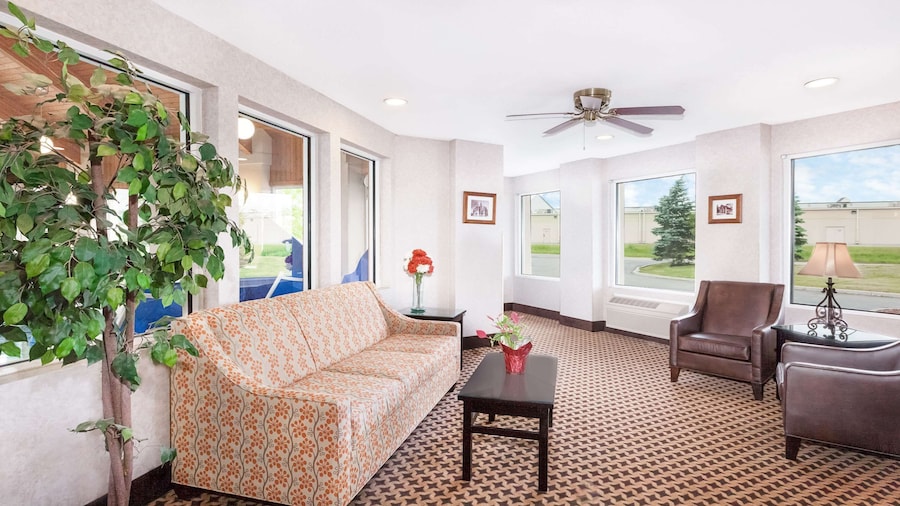 Baymont by Wyndham Howell/Brighton