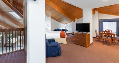 Baymont by Wyndham Howell/Brighton