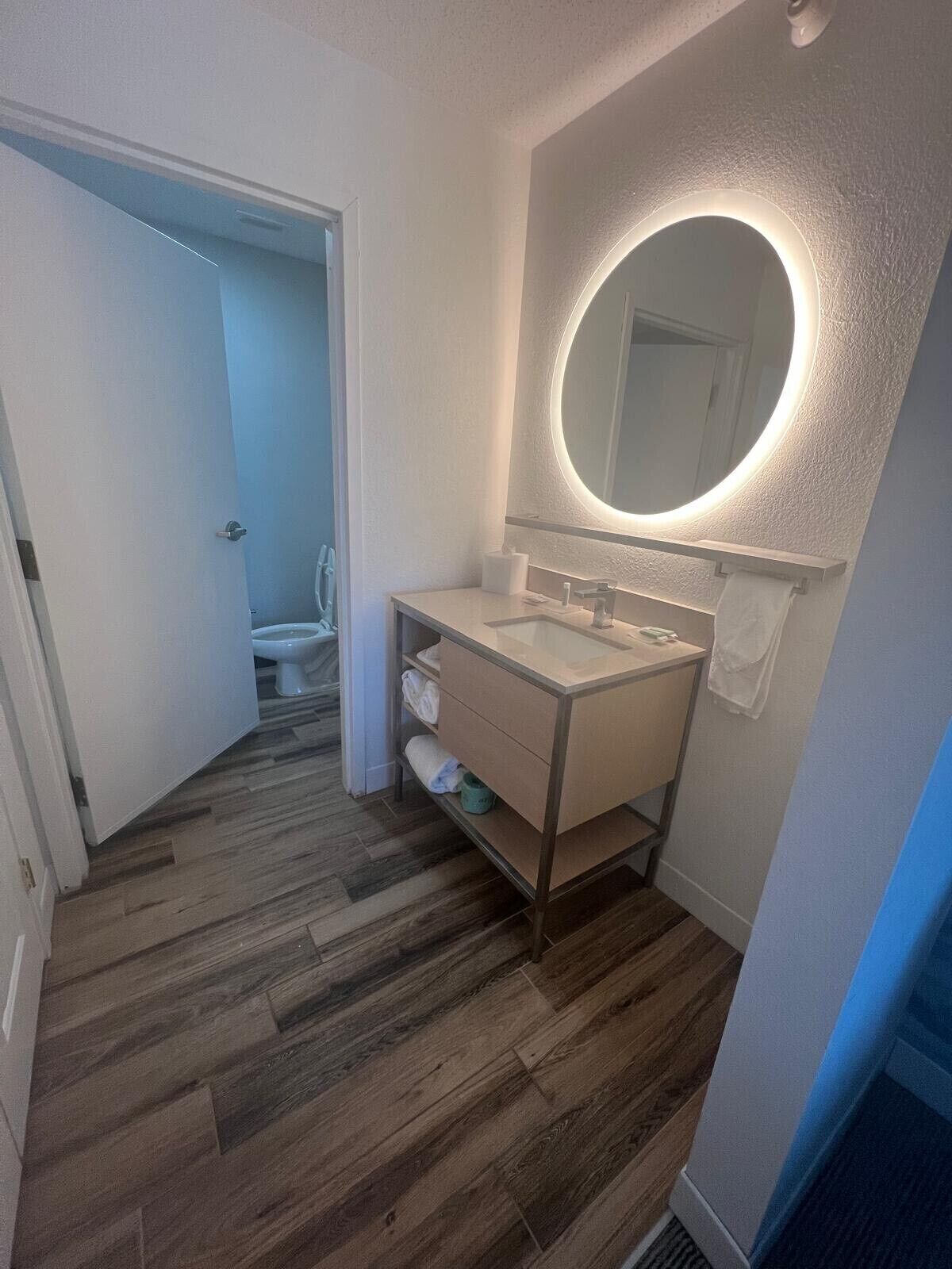 combined shower/bathtub, free toiletries, hair dryer, towels